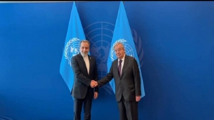 د ایران د بهرنیو چارو وزیر د ملګروملتونو له سرمنشي سره خبرې وکړې