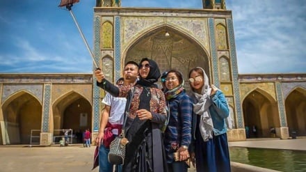 د کلتوري اړیکو د نوي څپرکې پیلېدا؛ ایران د چینایي سیلانیانو لپاره غوره مقصد