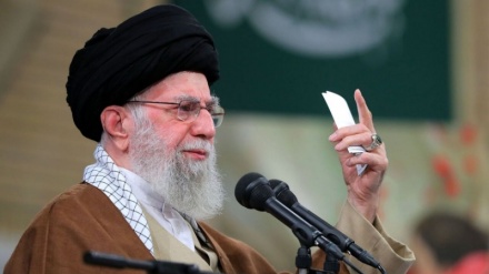  イラン最高指導者の見解 | 「わが国は強くなるべき。強くなれば敵は失望し、その陰謀は新芽の時点で摘み取られる」