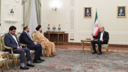 پزشکیان: جغرافیایي سرحدونه هېڅکله د ایران او عراق دوو وروڼو ملتونو د جلا کولو توان نه لري
