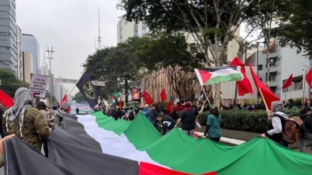 Sit-in held in Brazil against shipment of steel to the Israeli regime