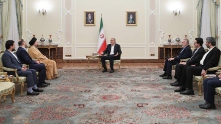 رئیس جمهوری ایران: مرزهای جغرافیایی هرگز توان جدایی دو ملت برادر ایران و عراق را ندارد