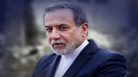 عراقچي: ایران د نړیوالو مسایلو د حل لپاره دیپلوماسي یوازینۍ لار بولي 