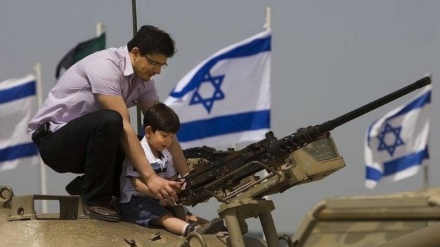  अरब विश्लेषक: विवेकहीनता, इस्राइली शासन की अनैतिक कार्यवाहियों का आधार और मूल वजह है