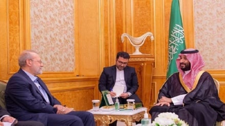   لاریجاني دعربستان له ولی عهد محمد بن سلمان او  دفاع وزیر سره وکتل 