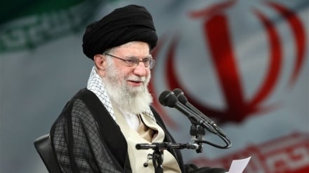 Pensiero dell’Imam Khamenei | Non fidatevi del nemico
