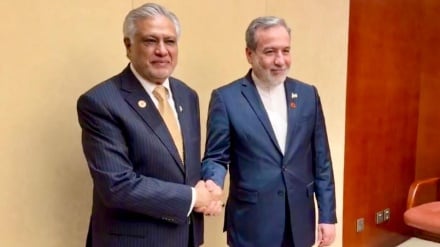 Menlu Iran dan Pakistan Satu Suara Kecam Serangan Israel ke Qatar