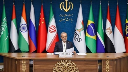 Pezeshkian : Les BRICS essentiels contre l'unilatéralisme / Trump en chute de popularité