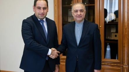 Դավիթ Խուդաթյանն ընդունել է Իրանի դեսպանին