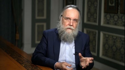 Pesë fytyra, pesë fjalë | Filozofi rus: Veprimet e Trumpit ndihmojnë në realizimin e një bote multipolare