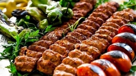 İran’ın Otantik ve Evrensel Lezzeti: Kebap Kubide