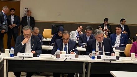 Əraqçi: Qəzzada törədilən soyqırımı və İrana qarşı təcavüzü pisləmək mənəvi borcdur