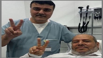 انتشار تصویر جدید مقام ارشد حماس با علامت پیروزی