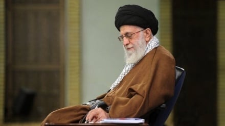پیام رهبر معظم انقلاب اسلامی به سی و دومین اجلاس سراسری نماز