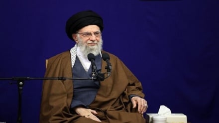 رهبر معظم انقلاب: نوآوری علمی و اندیشه سیاسی دو ویژگی برجسته علامه نائینی بود