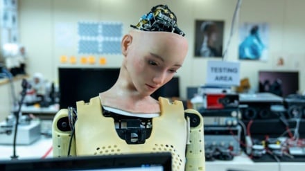 Ultrareal robot