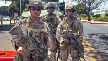 Ketika Warga Negara Menjadi Musuh; Apa yang Kita Ketahui tentang Polisi dan Tentara AS?