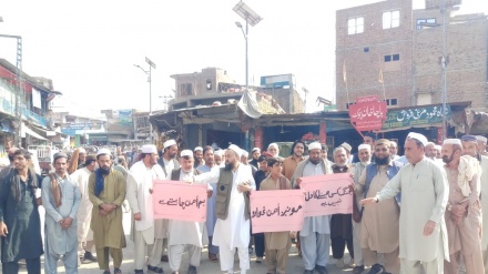 لنډي کوتل: د طورخم لویې لارې د پرانیستلو په موخه لاریون وشو