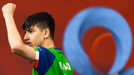 卓球関連ニュース；15歳のイラン人選手が世界ランキング2位の選手を破る/女子代表はカザフに勝利