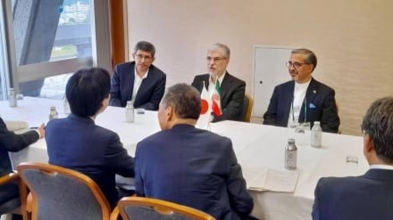 イラン学術相が訪日、学術協力について会談