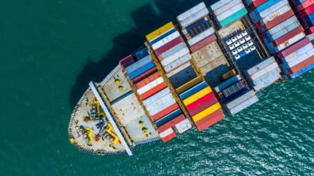 Iran’s exports to Oman increase / British Pound’s value falls