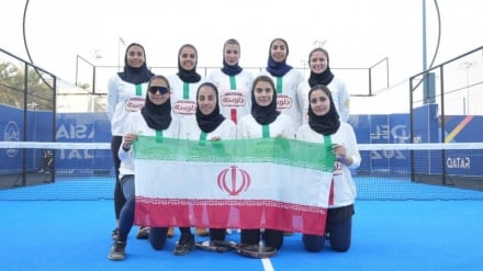 La qualification des équipes nationales de padel iraniennes pour les demi-finales du Championnat d'Asie