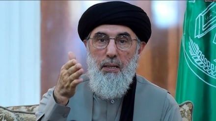 حکمتیار: جنگ میان پاکستان و افغانستان به سود دشمنان مشترک است