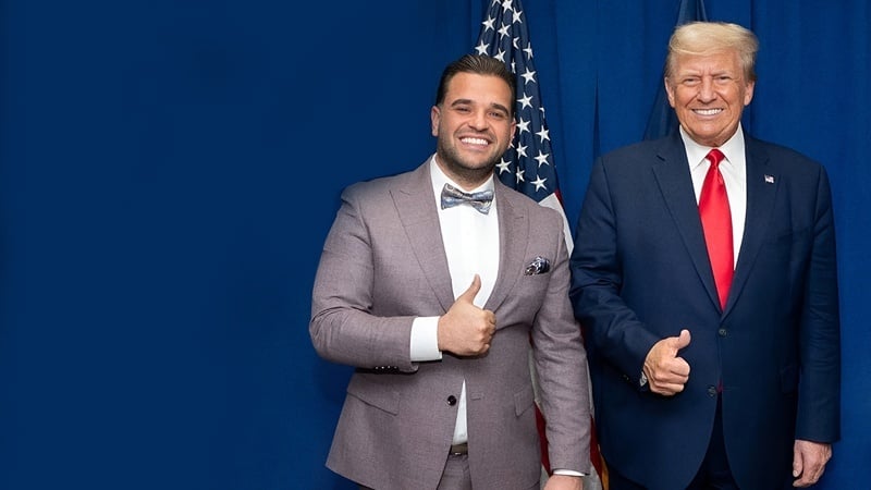 Mark Savaya dan Donald Trump