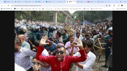প্রায় আড়াই ঘণ্টা পর শাহবাগ মোড় ছাড়লেন শিক্ষকেরা 