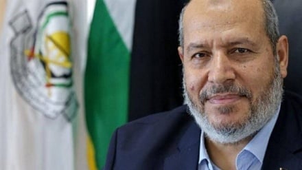رهبر حماس برای اولین بار پس از ترور نافرجام در انظار عمومی ظاهر شد
