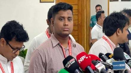 রাজা-বাদশাদের আচরণের সঙ্গে ইসির সাদৃশ্য রয়েছে: হাসনাত