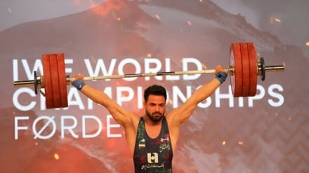 Kampionati Botëror i Peshëngritjes; Burrat e çeliktë iranianë fitojnë 1 medalje ari dhe 2 medalje argjendi