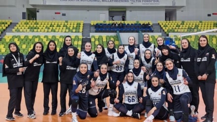 Irans Frauen-Volleyballnationalmannschaft steigt um neun Plätze in der Weltrangliste auf