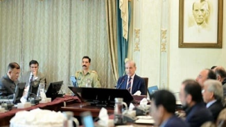 پاکستان کښې به اوس هغه افغان وسییږي چې ویزې ولري