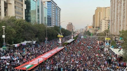 Analisti pakistanez: Kërkohet vigjilencë ndaj qasjes anti-iraniane të Amerikës / Miliona njerëz demonstrojnë në solidaritet me Gazën në Karaçi