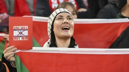 Suporter Timnas Norwegia Tunjukkan Kartu Merah ke Rezim Israel
