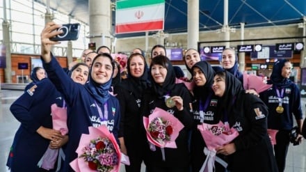 Fotoreportazh | Tetori në kornizën e Iranit; nga Festivali Kombëtar Shadbom deri te mirëpritja e ekipit kombëtar iranian të volejbollit për femra