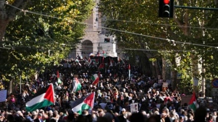 Italia, in migliaia hanno manifestato per il quarto giorno consecutivo a sostegno di Gaza 