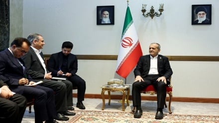 رئیس جمهور ایران: آماده همکاری برای رفع اختلافات پاکستان و افغانستان هستیم
