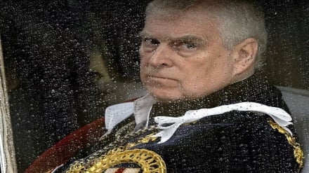 شاهزاده انگلیس از عناوین خود خلع شد