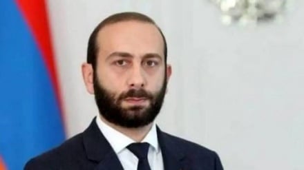 Բաքուն կողմ էր երկաթուղու երկայնքով ռուսական զորքերի տեղակայմանը, բայց մենք դեմ էինք դրան. Արարատ Միրզոյան