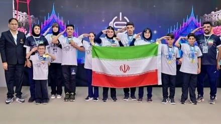 Tim Robotika Siswa Iran Juara Asia / Presiden Kolombia: Gaza Ibu Kota Perlawanan Dunia