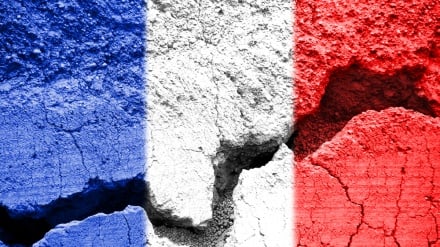 Cinq événements ; cinq photos| Des crimes horribles commis par les forces israéliennes contre les Palestiniens enlevés, La poursuite de la crise politique en France