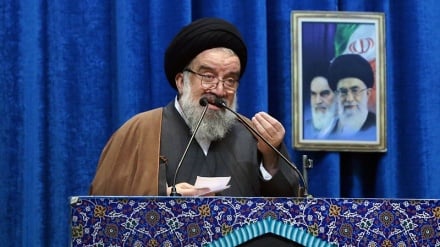 خطیب جمعه تهران مردم را به نماز باران فراخواند