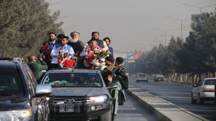 بازگشت قهرمانان؛ استقبال پرشور کابل از مدال‌آوران بازی‌های همبستگی