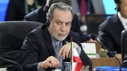 Araqchí: Teherán está persiguiendo los derechos de las víctimas de armas químicas en Irán e Irak