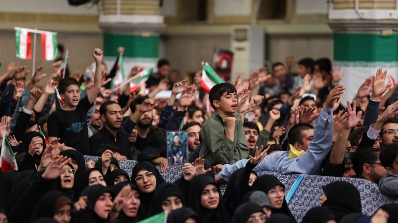 Leader : La prise de l’ambassade américaine a révélé la véritable nature de l’administration américaine