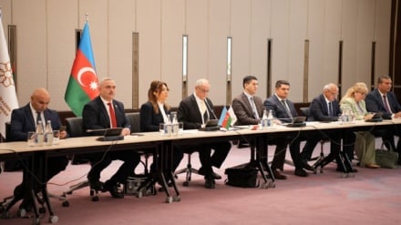 Բաքվի կոնգրեսի-կենտրոնում տեղի է ունեցել «Վերադարձ Արևմտյան Ադրբեջան» թեմայով հանրային քննարկում