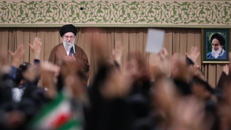 Leader : La prise de l’ambassade américaine a révélé la véritable nature de l’administration américaine