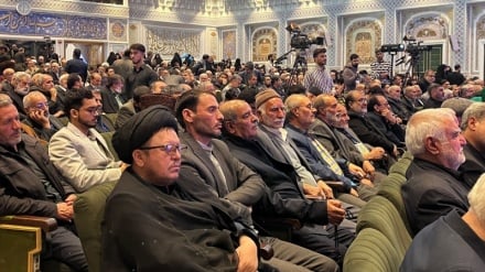 شعار «حب الحسین یجمعنا» به معنی واقعی در اجلاس پیرغلامان در سطح جهانی ظهور پیدا می کند